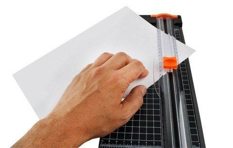 Gilotyna do papieru - trymer Gilotyna do papieru - trymer