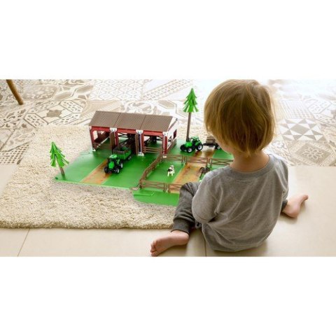 Farma ze zwierzętami + 2 autka rolnicze 22404 Farma ze zwierzętami + 2 autka rolnicze 22404