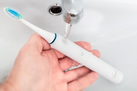 SZCZOTECZKA SONICZNA DO MYCIA ZĘBÓW SD100B BIAŁA SZCZOTECZKA SONICZNA DO MYCIA ZĘBÓW SD100B BIAŁA