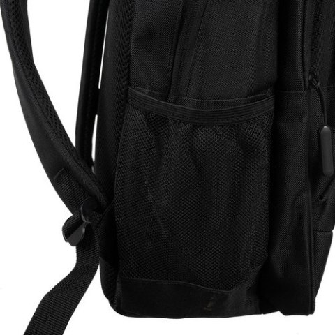 Plecak 22L - czarny Kruzzel 24524 Plecak 22L - czarny Kruzzel 24524