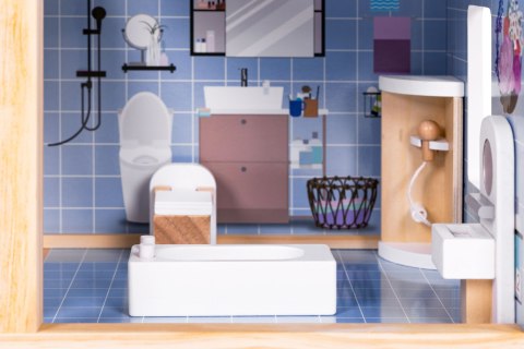 Drewniany domek dla lalek 3 piętra taras z kompletem 15 mebelków ECOTOYS Drewniany domek dla lalek 3 piętra taras z kompletem 15 mebelków ECOTOYS